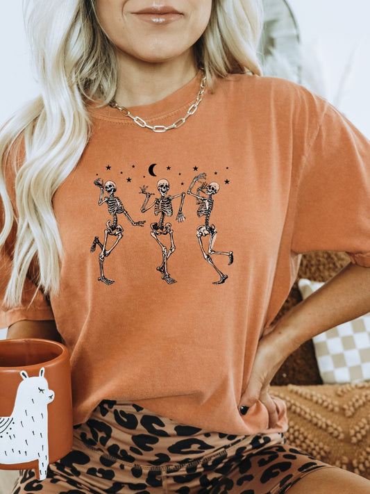 Dancing skeleton shirt,  Skeleton T-shirt, Halloween shirt, Fall apparel, Spooky shirt, Spooky aesthetic clothing